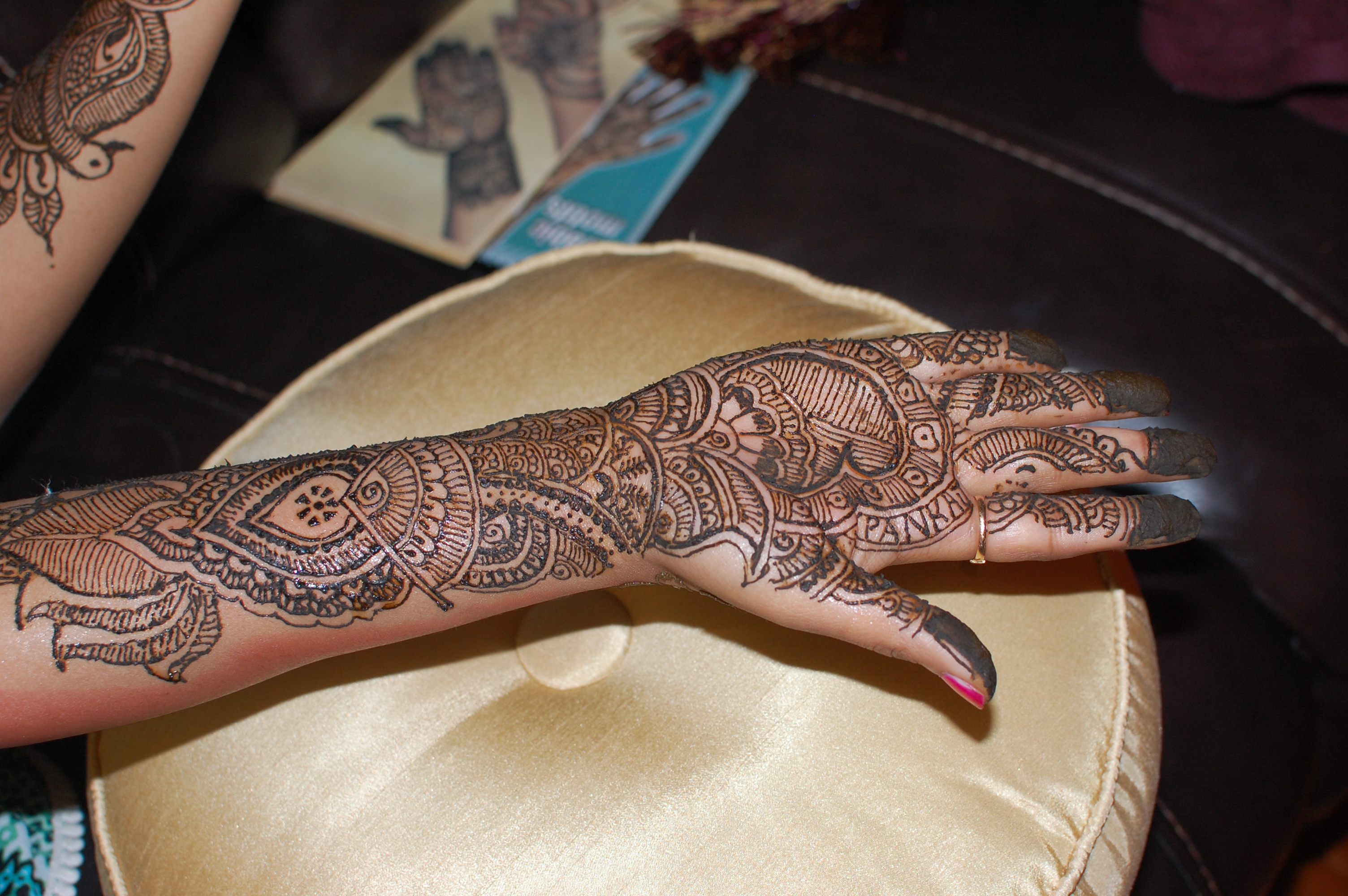 Bridal henna mehndi design close-up by Avani Henna artist Seattle